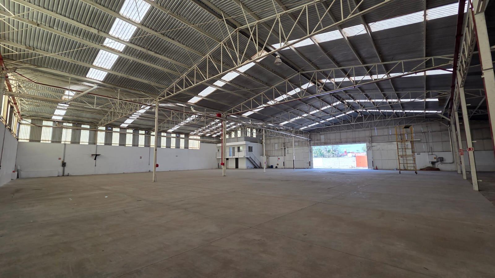 Bodega industrial en renta cerca de Bulevar Forjadores y el Periférico Ecológico en Puebla